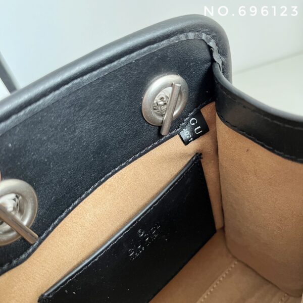 GUCCI MINI SAC GG MARMONT MATELASSE BLACK AND SILVER 16CM 696123 - Image 4