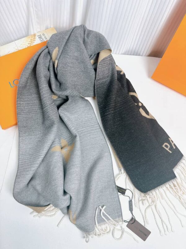 LOUIS VUITTON GRADIENT SHAWL 190CM - Image 2