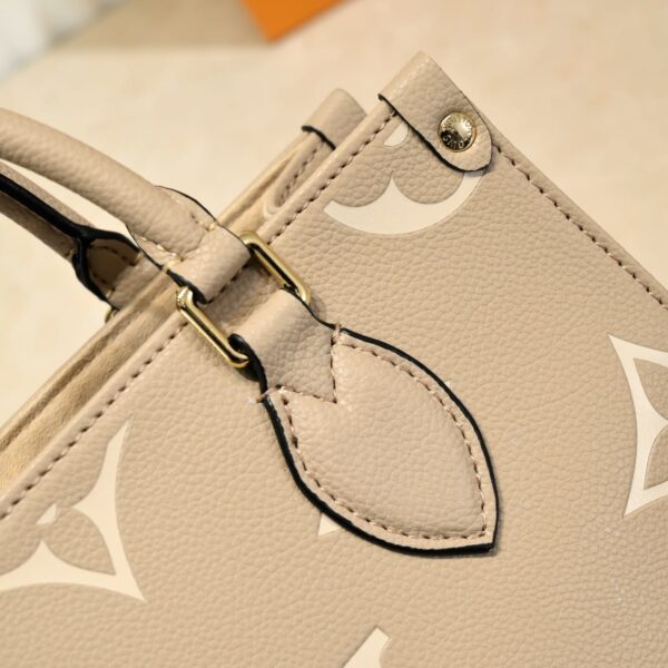 LOUIS VUITTON ONTHEGO PM 25CM BEIGE M45779 - Image 8