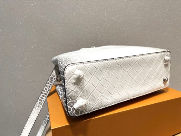 LOUIS VUITTON CAPUCINES BB SILVER 27CM N98177 - Image 4