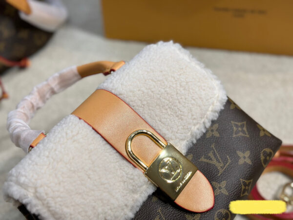 LOUIS VUITTON LOCKY BB MONOGRAM CANVAS M46318 - Image 4
