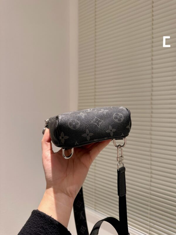 LOUIS VUITTON OUTDOOR SLINGBAG 20CM BLACK M30741 - Image 7