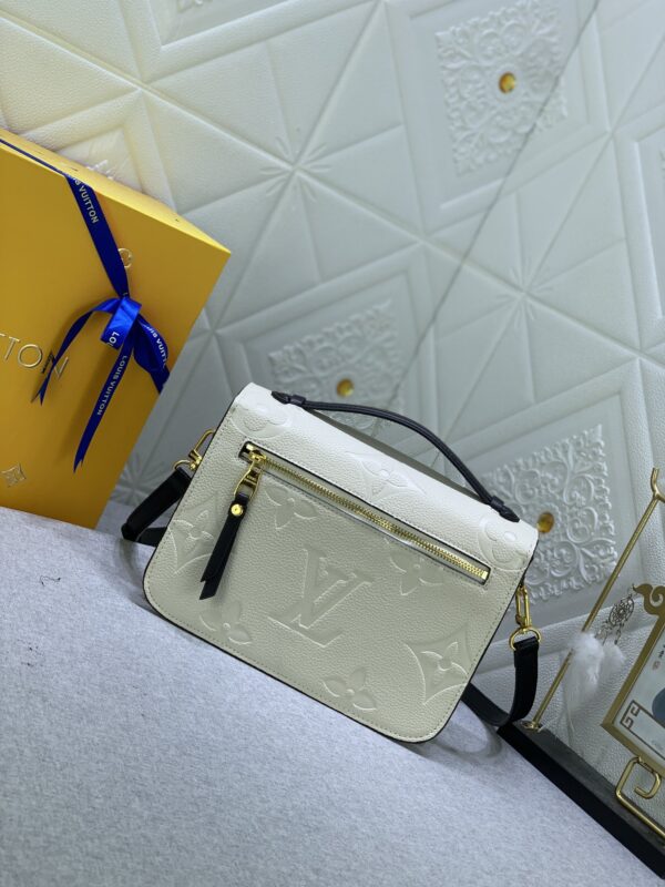 LOUIS VUITTON POCHETTE MÉTIS CREAM 25CM - Image 8