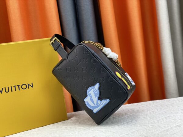 LOUIS VUITTON X NBA CLOAKROOM DROP KIT BLACK 24CM M58515 - Image 10