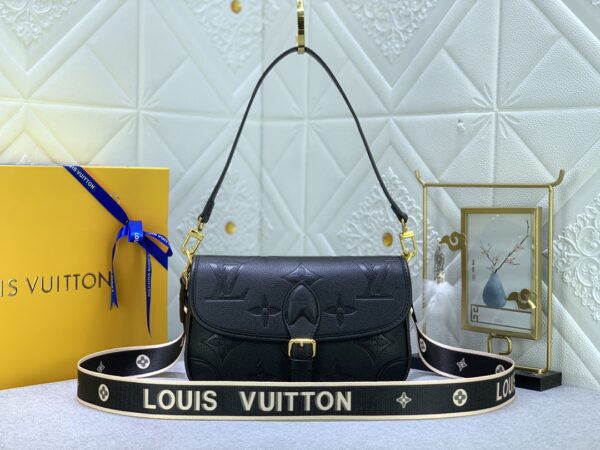 LOUIS VUITTON DIANE MONOGRAM IN BLACK 23CM M46386 - Image 8