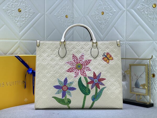 LOUIS VUITTON x YK ON THE GO MM WITH FLOWER MARQUETRY IN QUARTZ 41CM M21732 - Image 10