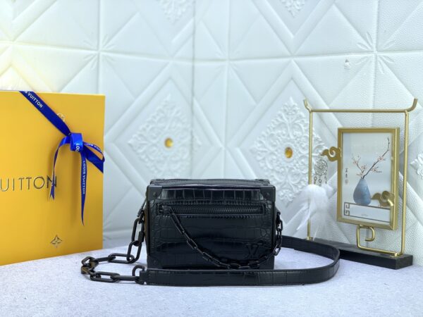 LOUIS VUITTON MINI SOFT TRUNK CROCODILIAN BLACK LEATHER 18.5CM N80956 - Image 10