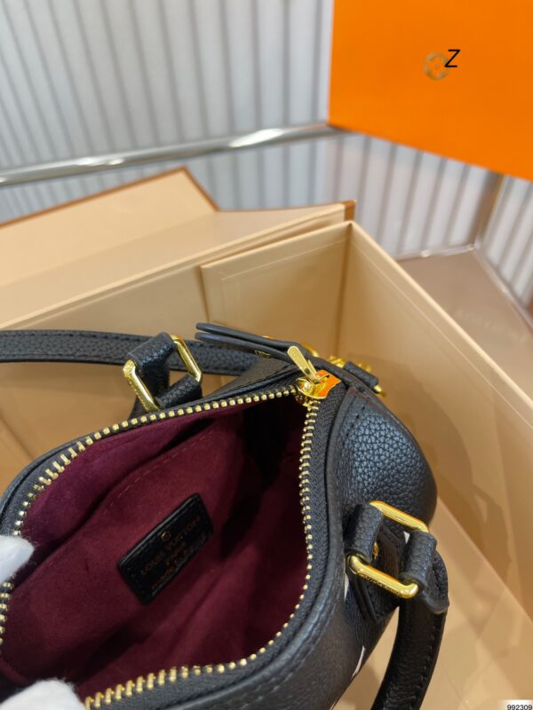 LOUIS VUITTON NANO SPEEDY MONOGRAM CANVAS BLACK 17CM M81456 - Image 2