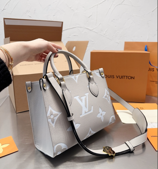 LOUIS VUITTON EMPREINTE ONTHEGO PM GREY 25CM M45654 - Image 2