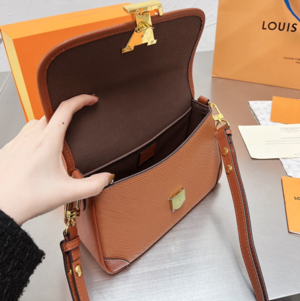 LOUIS VUITTON BUCI BROWN AND GOLD 24CM M59459 - Image 2