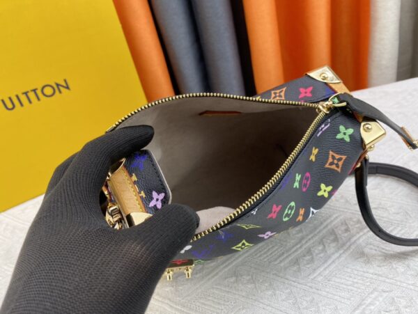 LOUIS VUITTON SIDE TRUNK MONOGRAM IN BLACK 21CM M46358 - Image 2