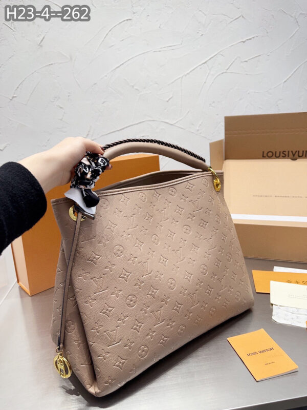 LOUIS VUITTON ARTSY 44CM BEIGE M41066 - Image 2