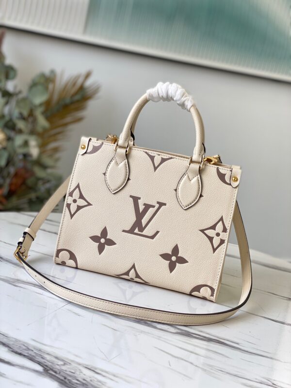 LOUIS VUITTON EMPREINTE ONTHEGO PM WHITE 25CM M45654 - Image 2