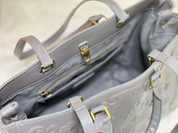 LOUIS VUITTON ORNAMENTS CAPSULE SAC PLAT GREY 34CM M21841 - Image 3