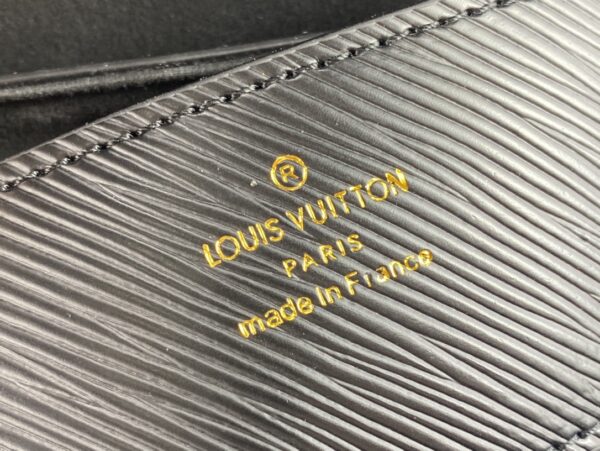 LOUIS VUITTON TWIST MM BLACK 23CM - Image 3