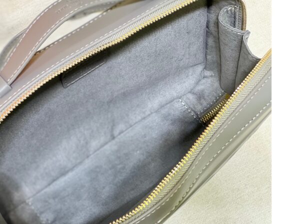 LOUIS VUITTON HANDLE SOFT TRUNK OPTIC GREY 26CM M21833 - Image 10