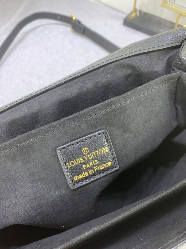 LOUIS VUITTON POCHETTE MÉTIS BLACK 25CM - Image 3