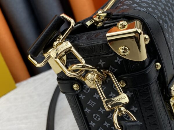 LOUIS VUITTON SIDE TRUNK MONOGRAM IN FULL BLACK 24.5CM M46358 - Image 4