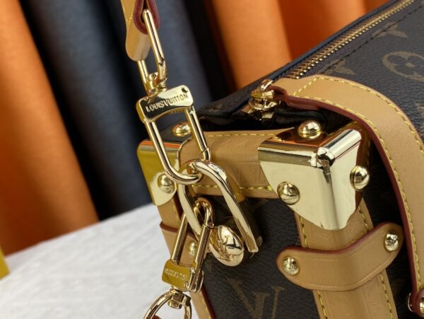 LOUIS VUITTON SIDE TRUNK MONOGRAM 21CM - Image 4