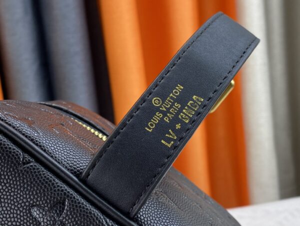 LOUIS VUITTON X NBA CLOAKROOM DROP KIT BLACK 24CM M58515 - Image 4