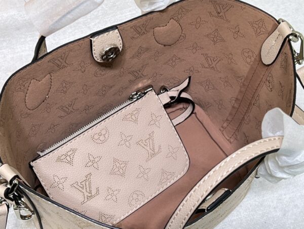 LOUIS VUITTON BLOSSOM PM BAG NUDE 20CM M21849 - Image 3