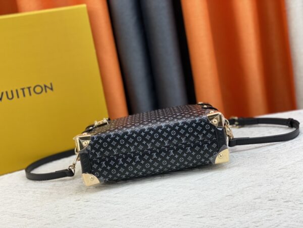 LOUIS VUITTON SIDE TRUNK MONOGRAM IN FULL BLACK 24.5CM M46358 - Image 5