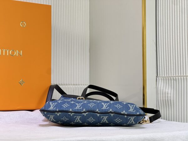 LOUIS VUITTON NAVY BLUE MONOGRAM FRANCOISE BAG 32CM - Image 5