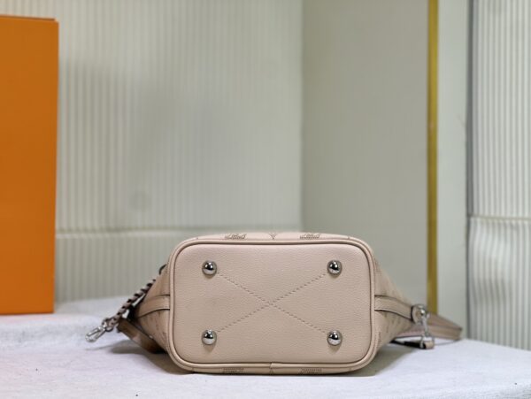 LOUIS VUITTON BLOSSOM PM BAG NUDE 20CM M21849 - Image 4