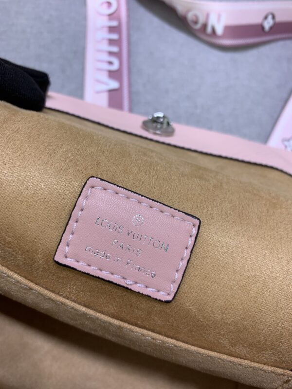 LOUIS VUITTON CLUNY MINI PINK 20CM M58931 - Image 6