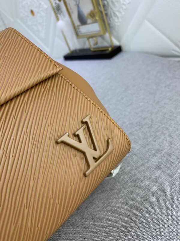 LOUIS VUITTON CLUNY MINI BROWN 20CM M58931 - Image 5