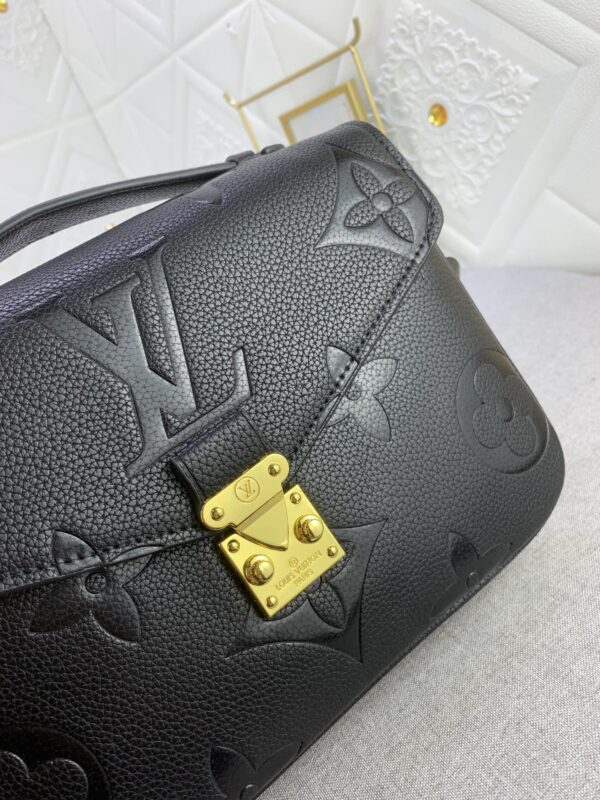 LOUIS VUITTON POCHETTE MÉTIS BLACK 25CM - Image 5