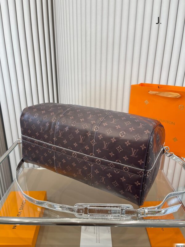 LOUIS VUITTON MONOGRAM KEEPALL BANDOULIÈRE BROWN AND SILVER 45CM - Image 5