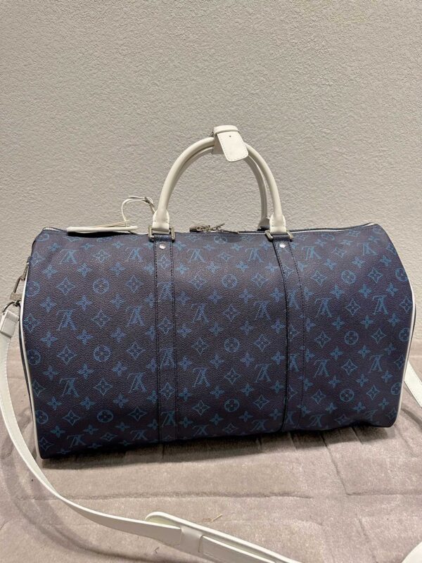 LOUIS VUITTON KEEPALL BANDOULIÈRE 50CM DARK BLUE WITH WHITE - Image 5