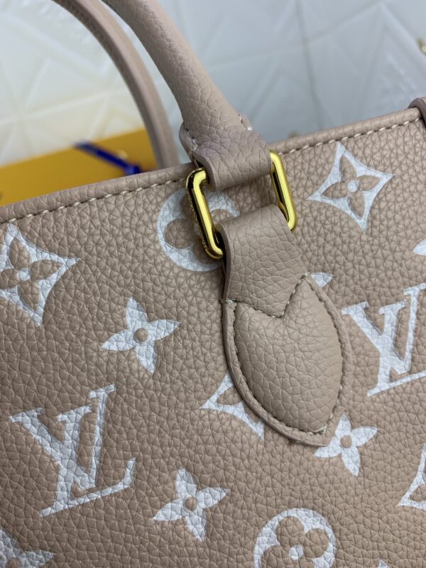 LOUIS VUITTON ONTHEGO MM 25CM NUDE AND YELLOW M46060 - Image 6