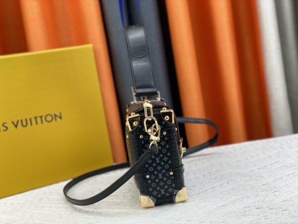 LOUIS VUITTON SIDE TRUNK MONOGRAM IN FULL BLACK 24.5CM M46358 - Image 7