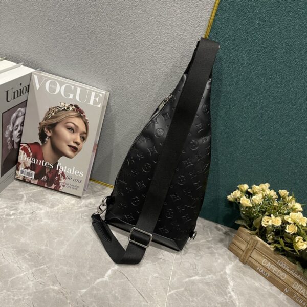 LOUIS VUITTON DUO SLING BAG FULL BLACK 42CM M30936 - Image 8