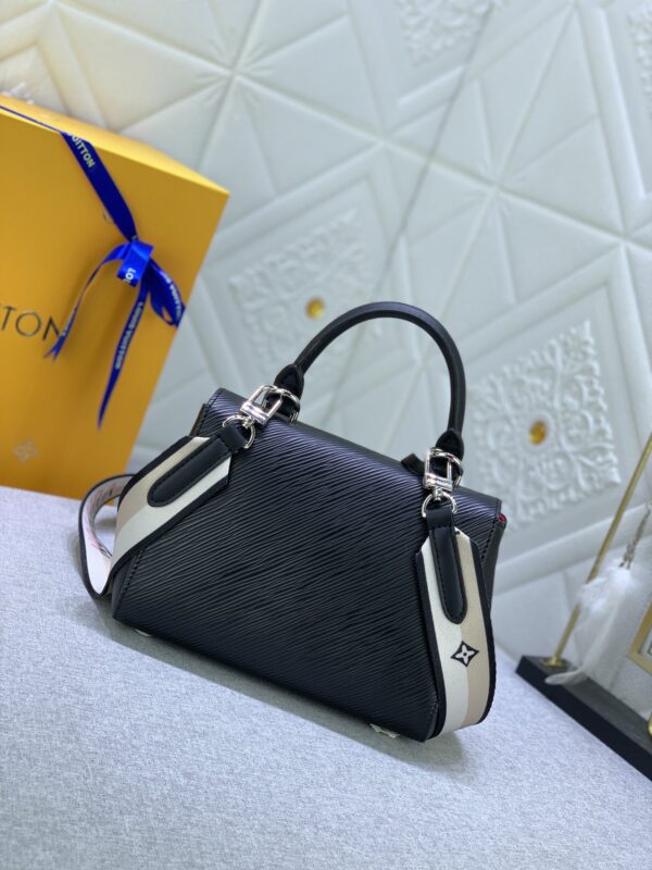 LOUIS VUITTON CLUNY MINI BLACK 20CM M58931 - Image 8