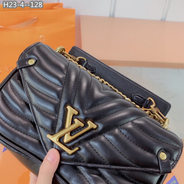 LOUIS VUITTON NEW WAVE CHAIN BAG BLACK 25CM M55206 - Image 9