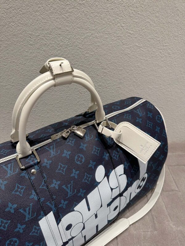 LOUIS VUITTON KEEPALL BANDOULIÈRE 50CM DARK BLUE WITH WHITE - Image 9