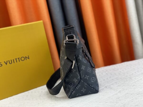 LOUIS VUITTON BESACE ZIPPEE BLACK 35CM M45216 - Image 7