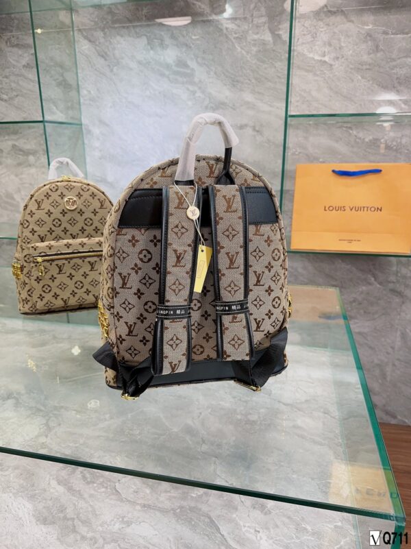 LOUIS VUITTON MONOGRAM 27CM BACKPACK - Image 4