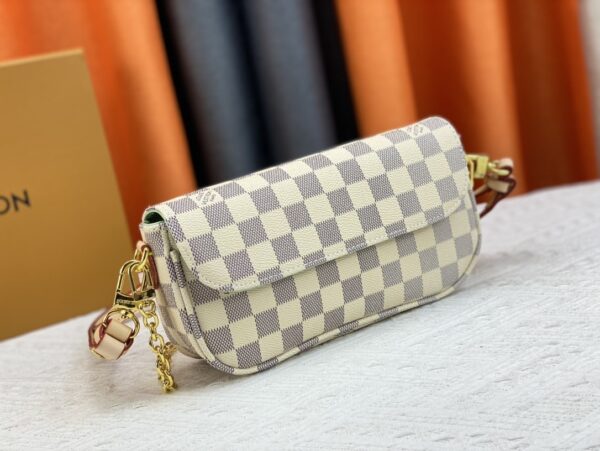 LOUIS VUITTON IVY WALLET ON CHAIN BAG DAMIER EBENE BEIGE M81911 - Image 4