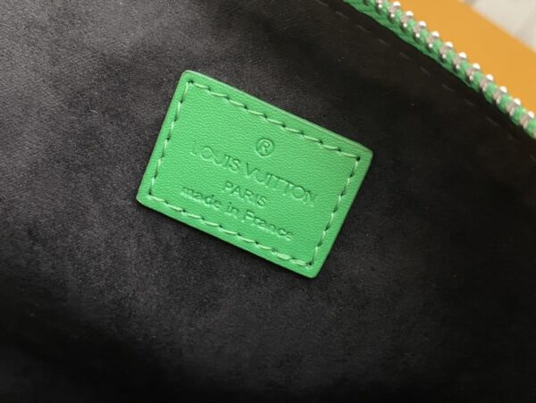 LOUIS VUITTON COUSSIN MOTION GREEN 26CM - Image 8