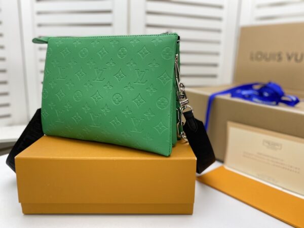 LOUIS VUITTON COUSSIN MOTION GREEN 26CM - Image 4