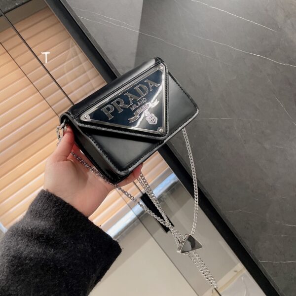 PRADA BRUSH LEATHER TRIANGLE LOGO CHAIN CLUTCH BAG BLACK 17CM 1BH189 ZO6 F0PG7 V 5KO - Image 2