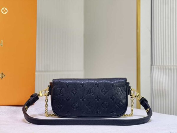LOUIS VUITTON IVY WALLET ON CHAIN BAG BLACK M81911 - Image 5