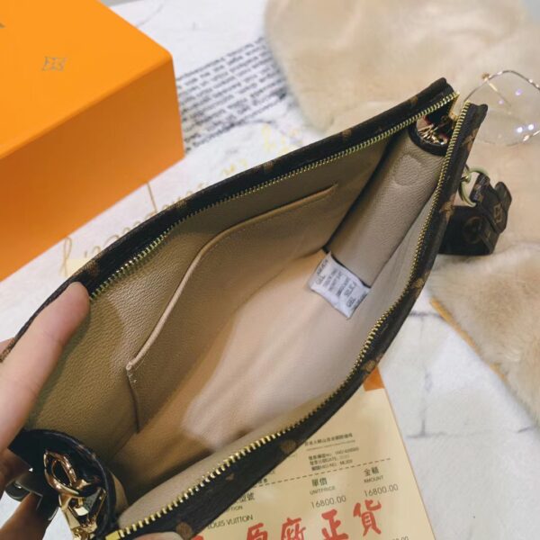 LOUIS VUITTON MONOGRAM TOILETRY POUCHES HANDBAGS 26CM - Image 3