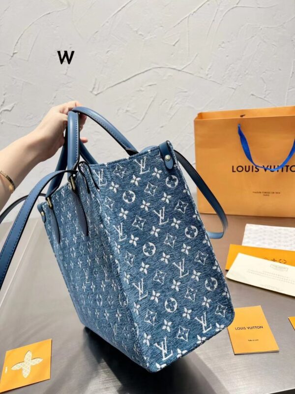 LOUIS VUITTON ONTHEGO MM 35CM BLUE BAG - Image 3