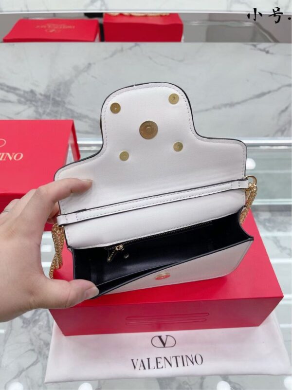 VALENTINO LOCÒ SMALL SHOULDER BAG IN WHITE 1W2B0K53ZXLI16 - Image 6
