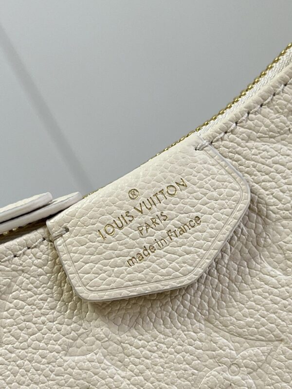 LOUIS VUITTON EASY POUCH ON STRAP 19CM WHITE M81066 - Image 4